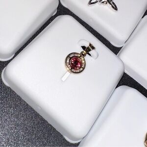 CZ stone 10k solid gold pendant